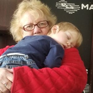 Meet your Posher, Sandy